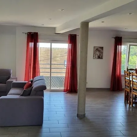 110 M Coeur Des Pieux - 3 Bedrooms, Desk, Garage, Wi-fi