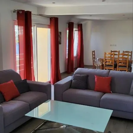 110 M Coeur Des Pieux - 3 Bedrooms, Desk, Garage, Wi-fi Les Pieux