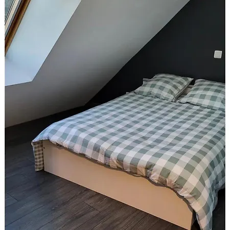 Apartment 110 M Coeur Des Pieux - 3 Bedrooms, Desk, Garage, Wi-fi Les Pieux